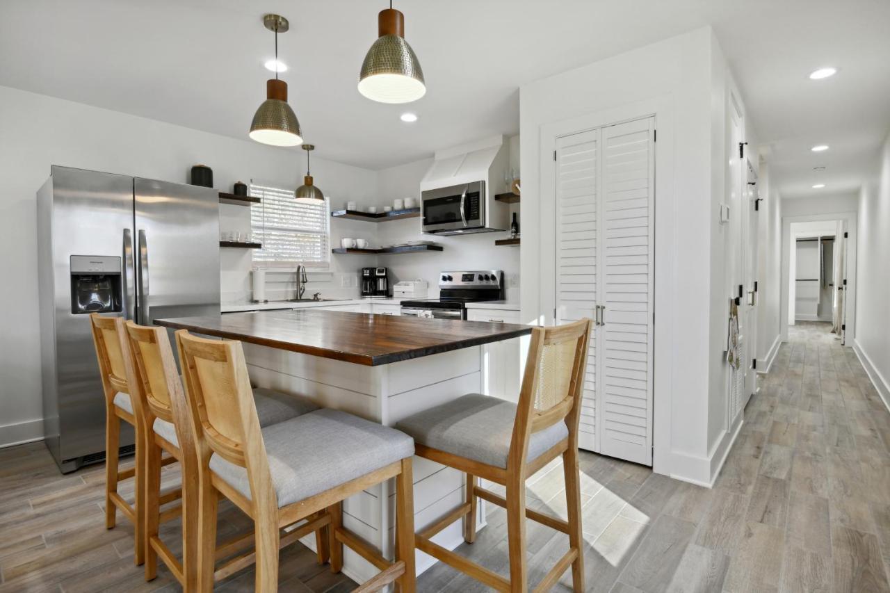 Vacation Bay St Louis Walk To Beach, Dining, Shopping, And Nightlife *