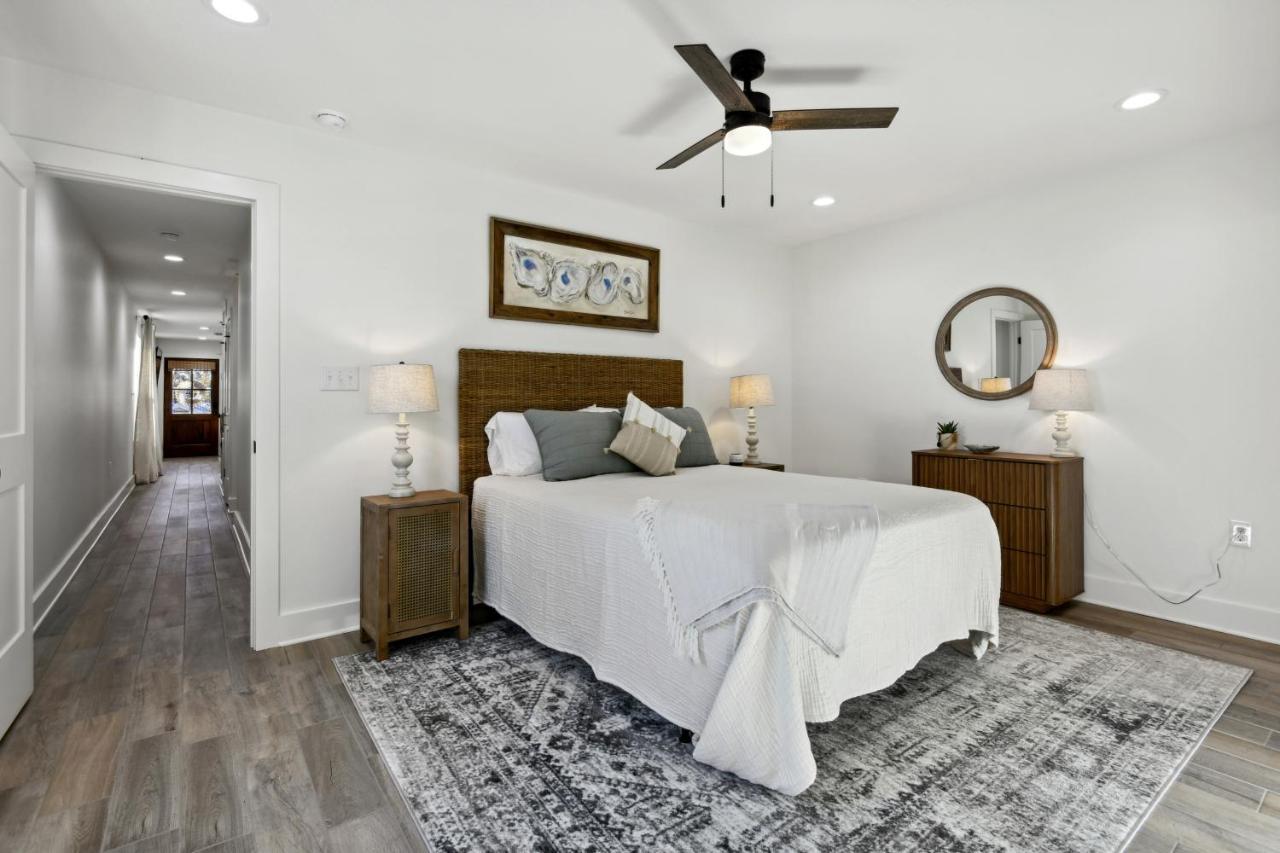 Vacation Bay St Louis Walk To Beach, Dining, Shopping, And Nightlife Holiday home Bay St. Louis